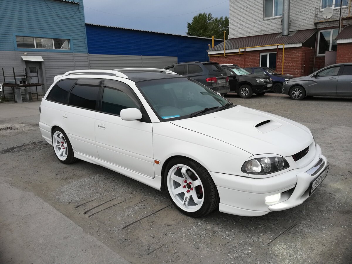 Тойота Калдина 210