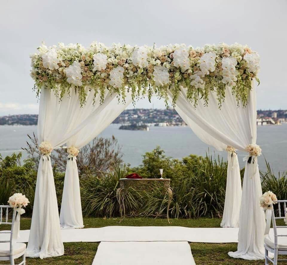 Свадебные арки в шатре