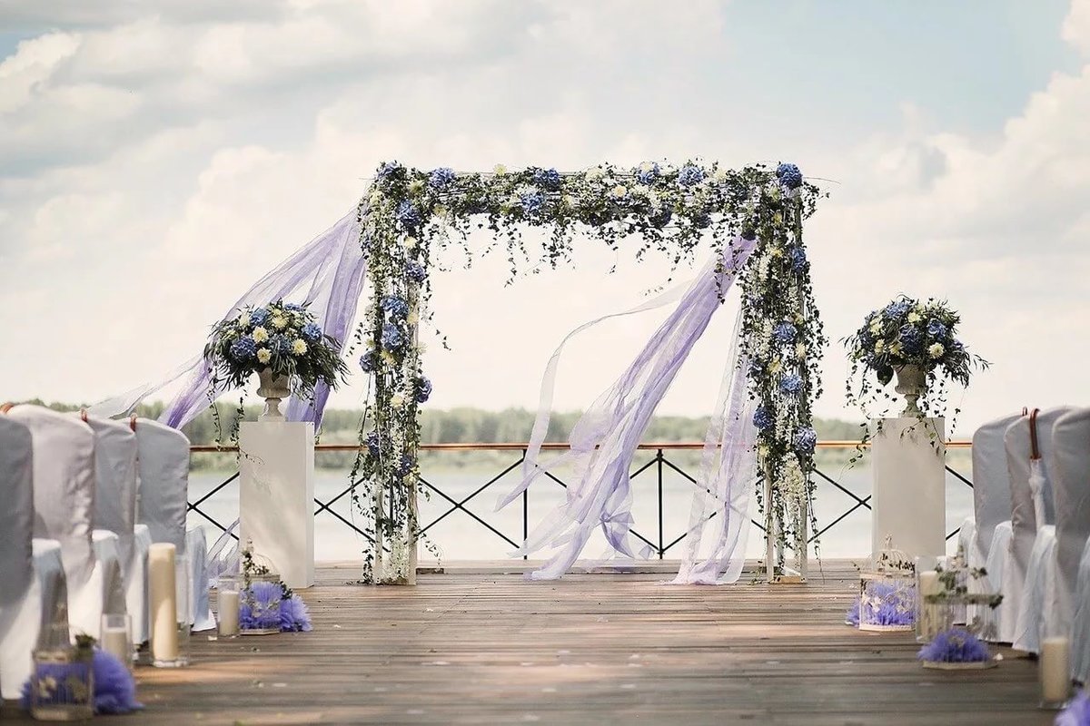Арка для выездной церемонии
