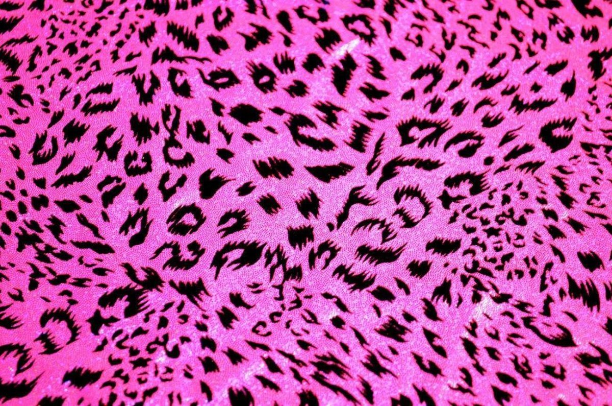 Розовый леопард