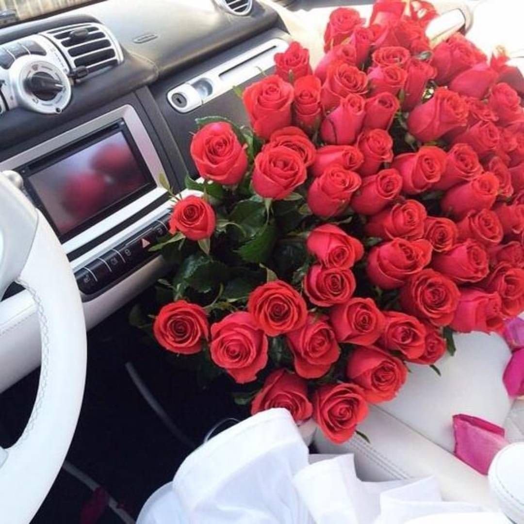 Розы в Рендж Ровере