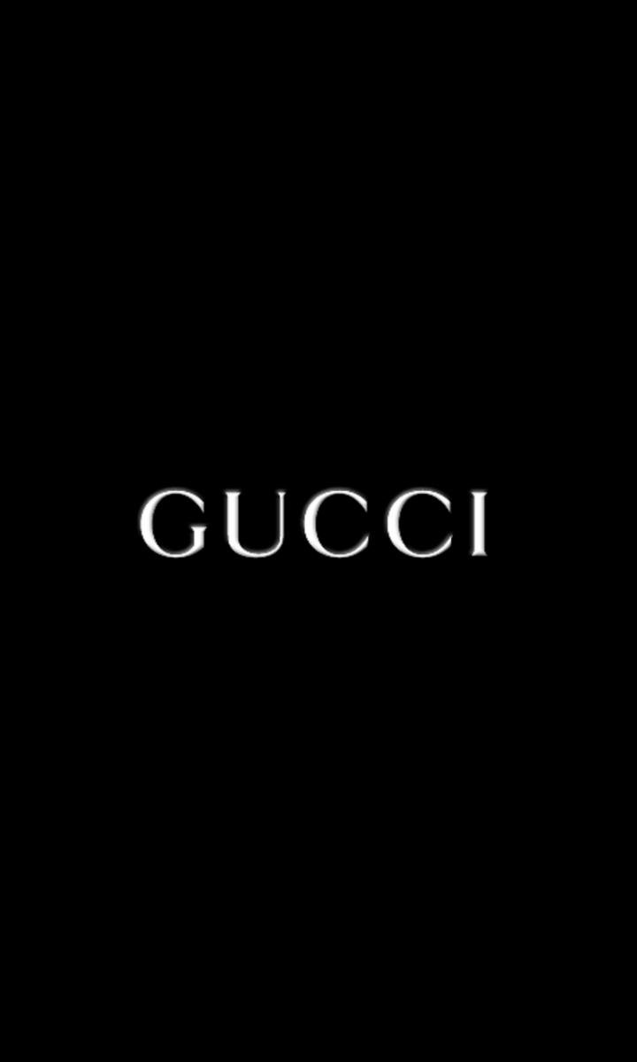 Gucci на черном фоне