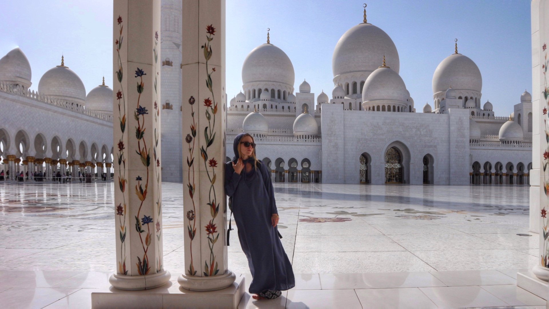 Есть ли в арабских эмиратах. Мечеть в Дубае Абу Даби. Мечеть шейха Зайда Абу-Даби. Мечеть шейха Зайда (г. Абу-Даби). Абу-Даби (эммират) города ОАЭ.
