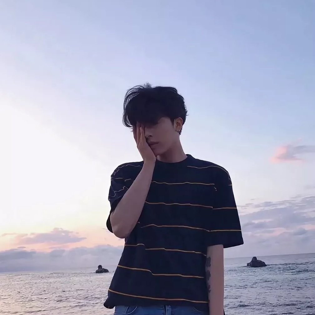 Кореан Бойз с татуировками