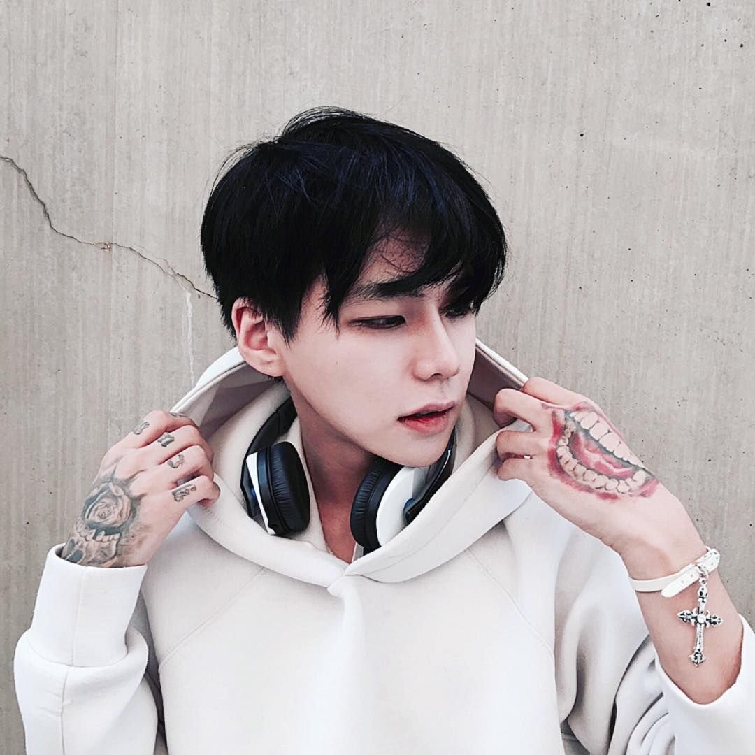 Korean ulzzang boys альфы