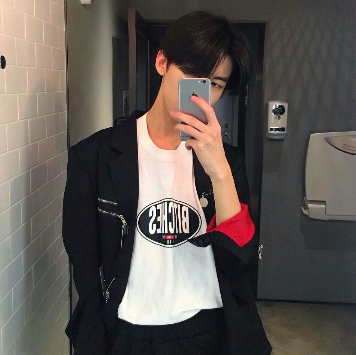 БТС Чимин черно белый