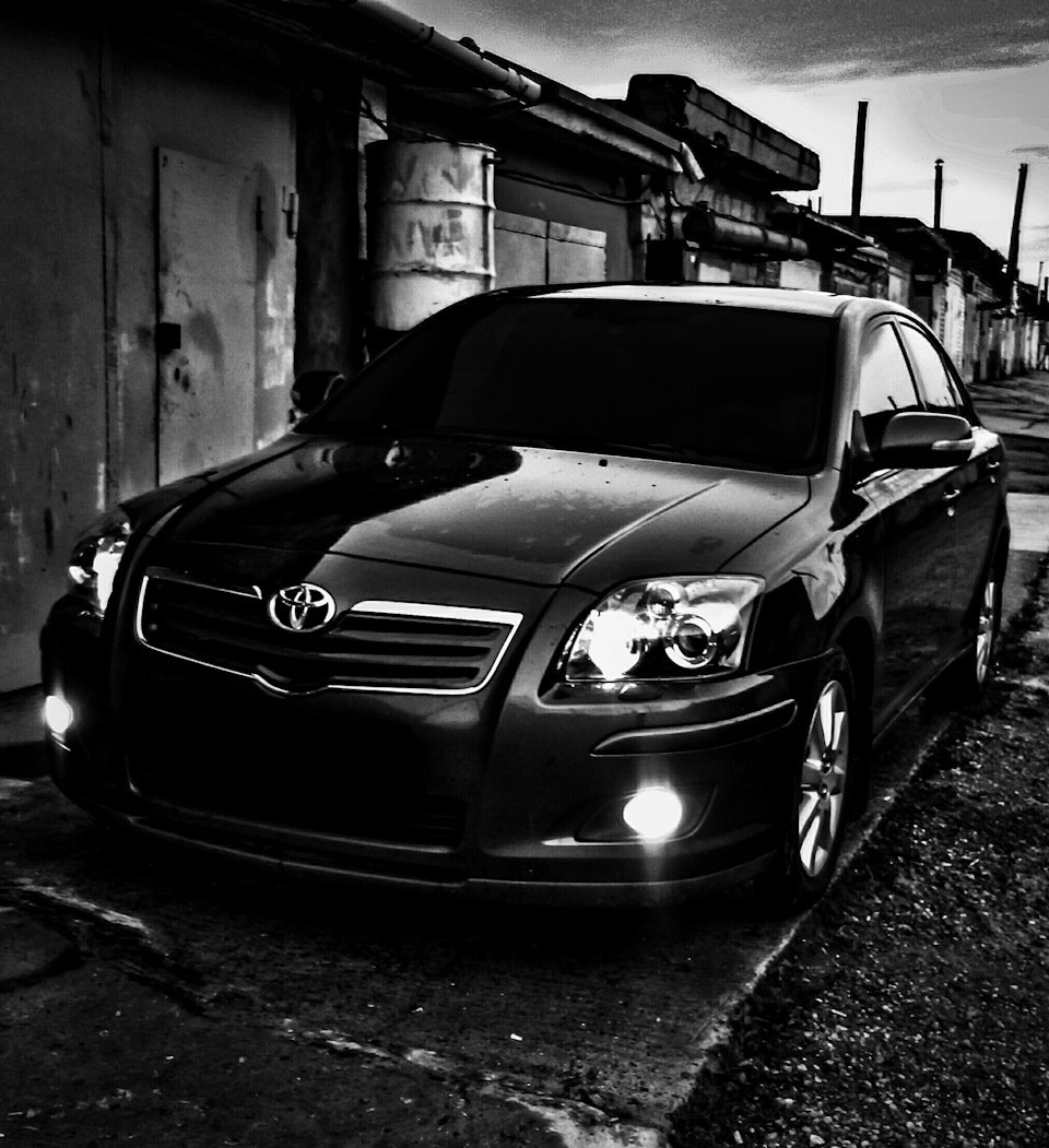 Тойота Авенсис опер