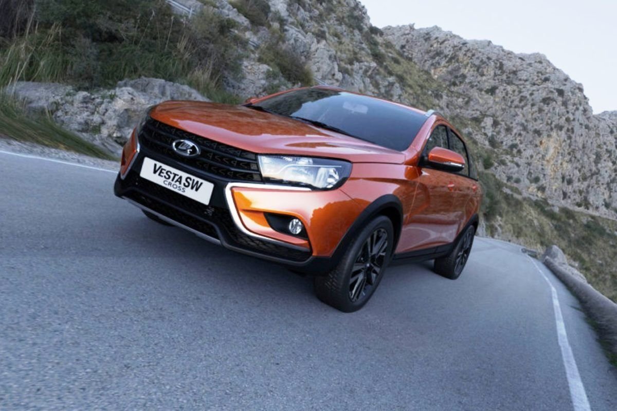 Лада Веста SV