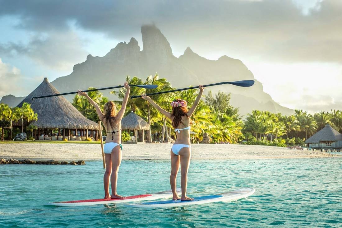 Бора Бора серфинг