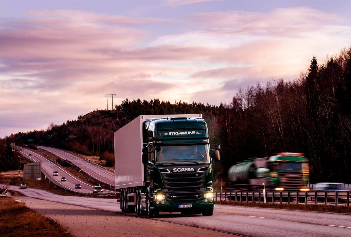 Грузовики freightliner