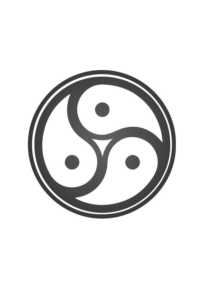 Трискелион серебро