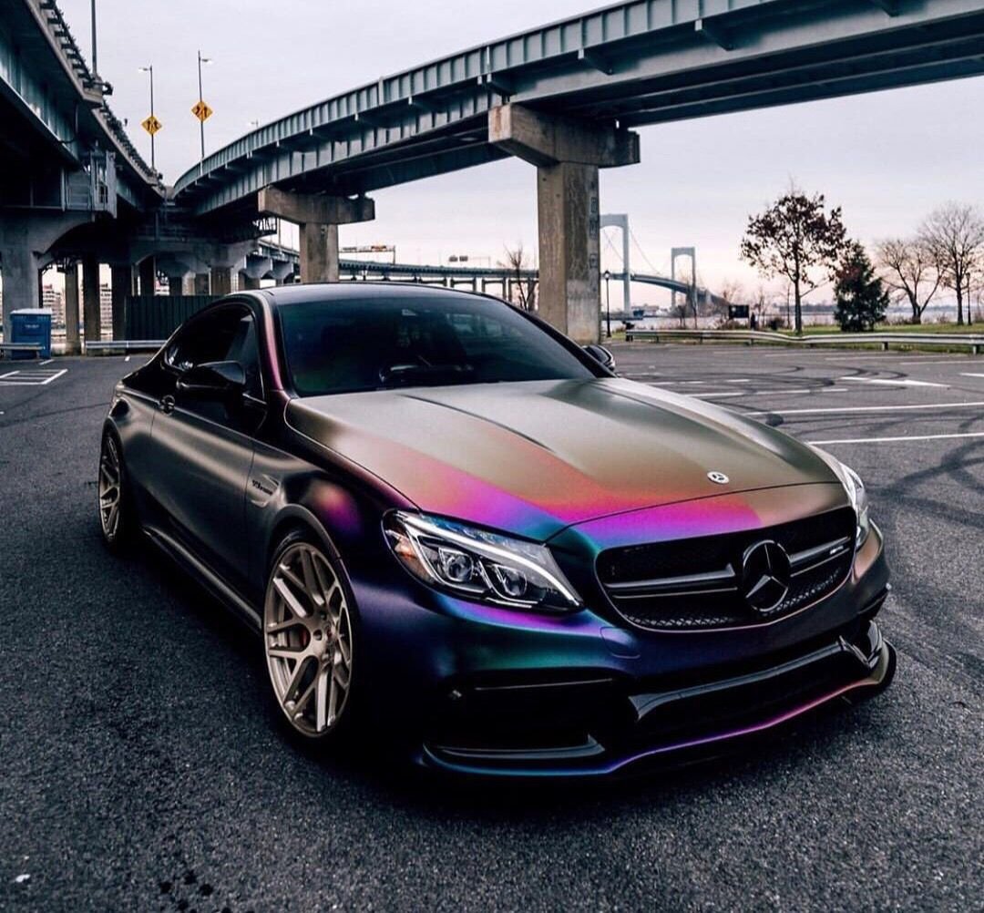 Мерседес AMG 63 фиолетовый