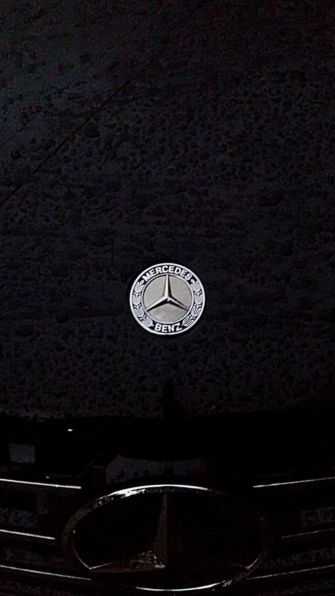 Мерседес логотип черный