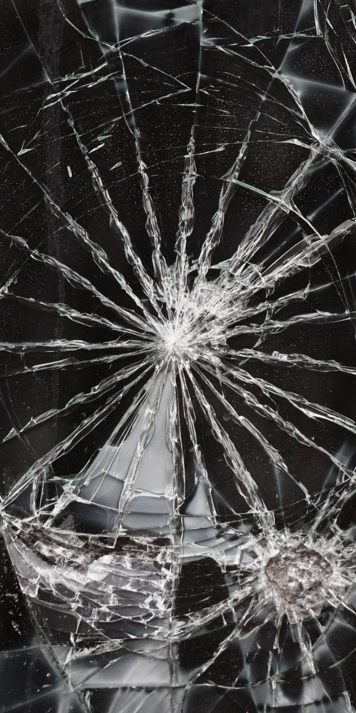 Разбитый монитор