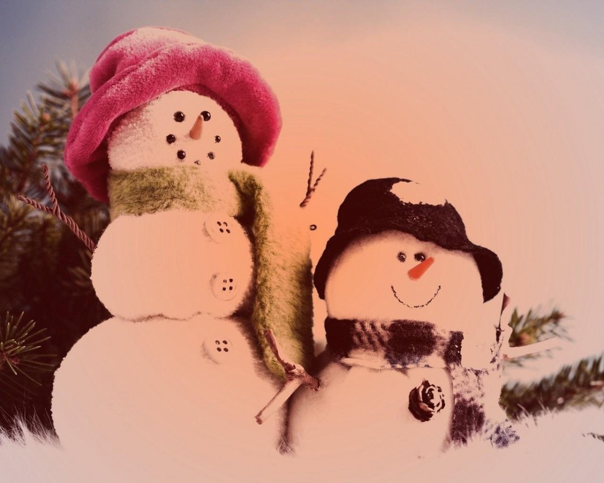 Обои на рабочий стол Снеговики