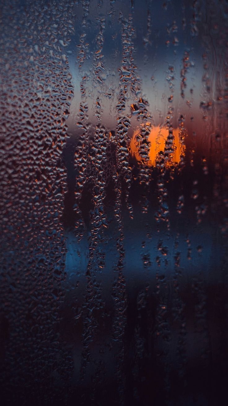 Дождь на стекле