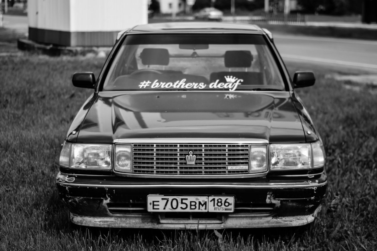 Тойота Краун 130