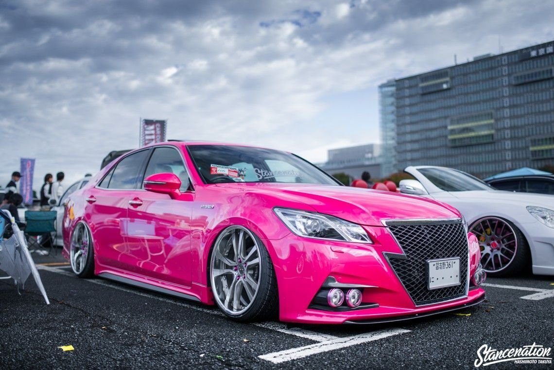 Toyota Crown 210 stance