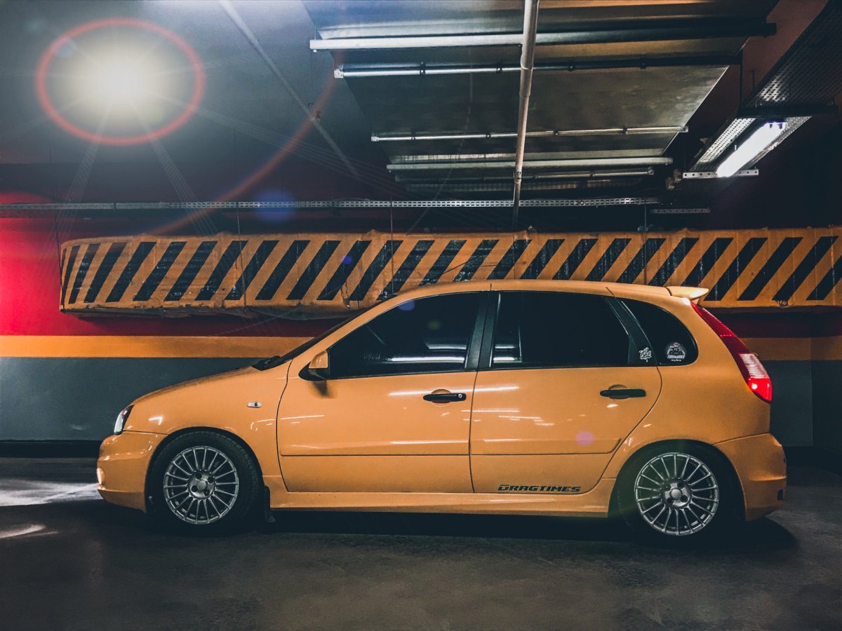 Lada Kalina 2 Sport оранжевый