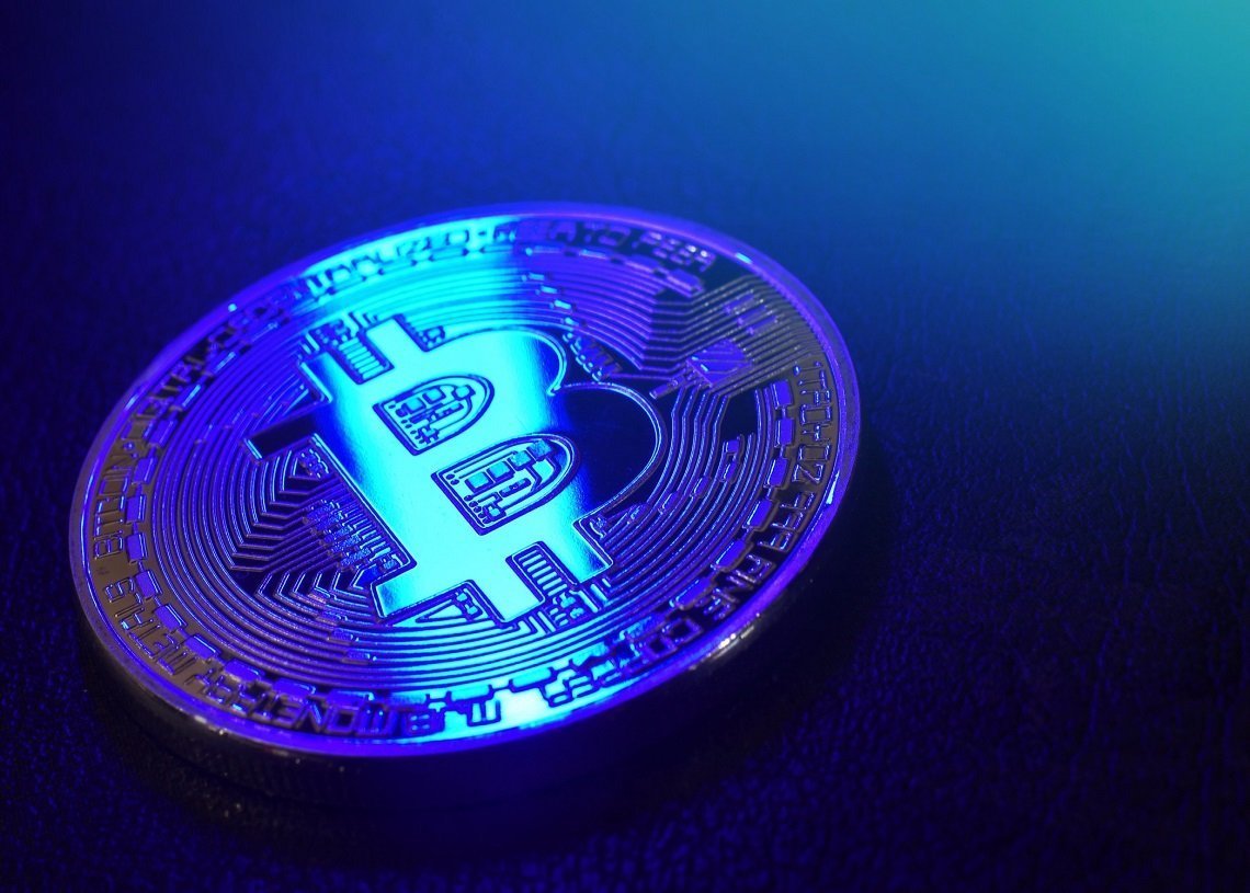 Сатоши Накамото