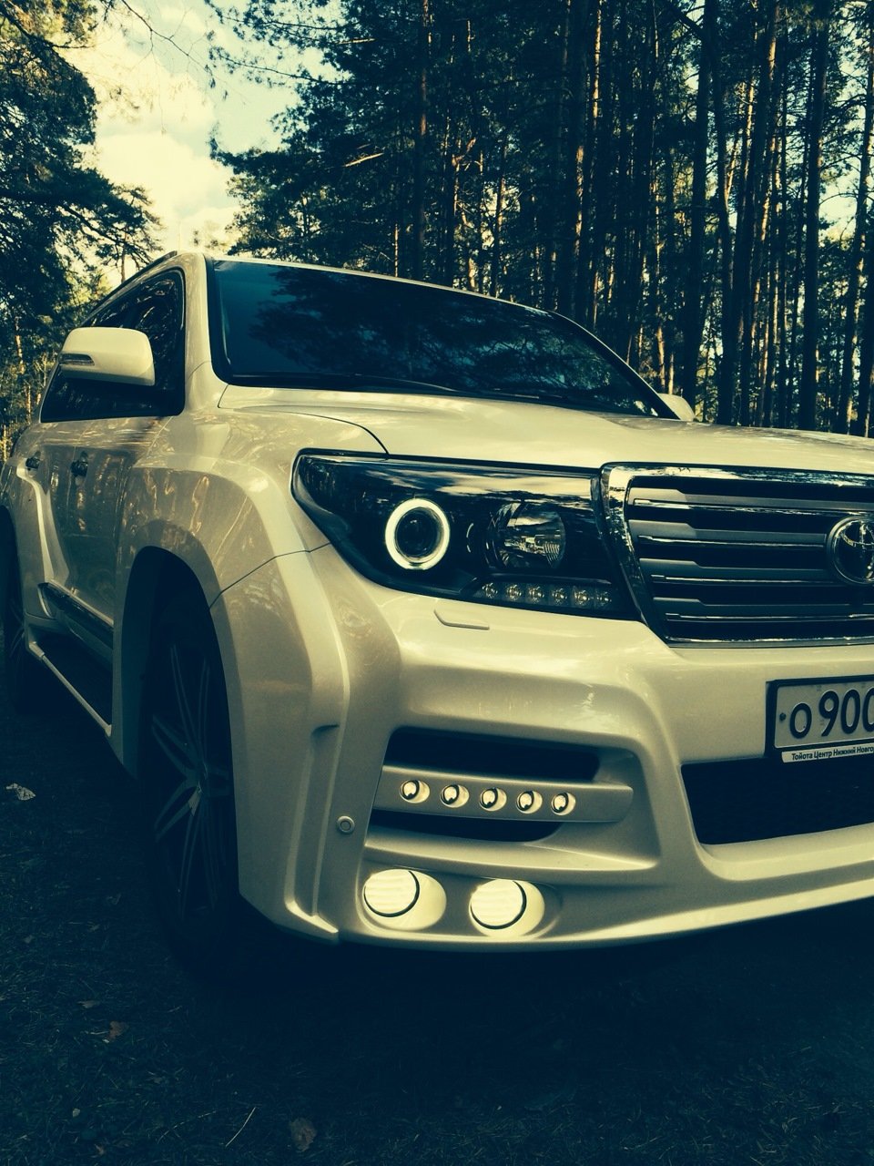 Toyota Land Cruiser 200 JDM