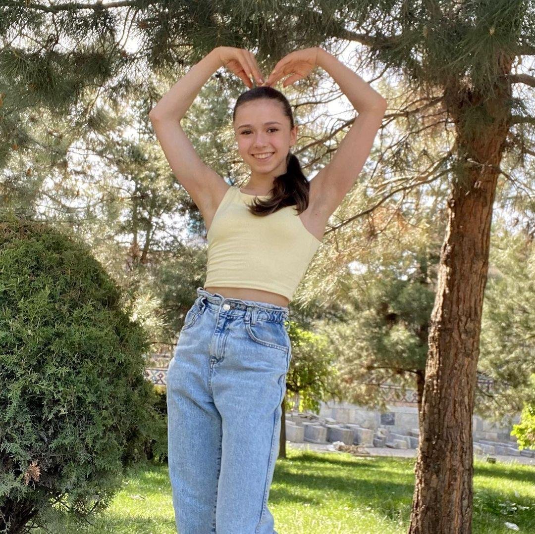 Камила Валиева фотосессия PEOPLETALK