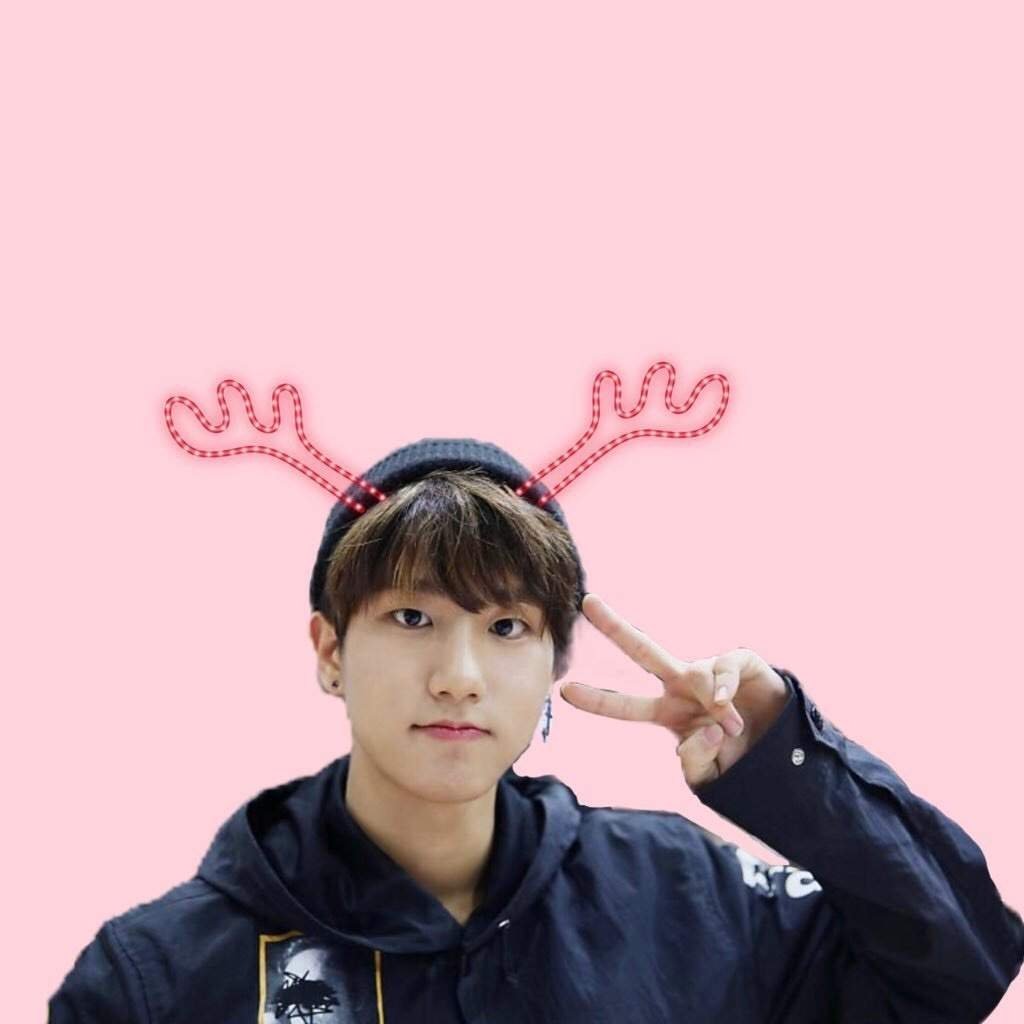 Хан Джисон в розовом