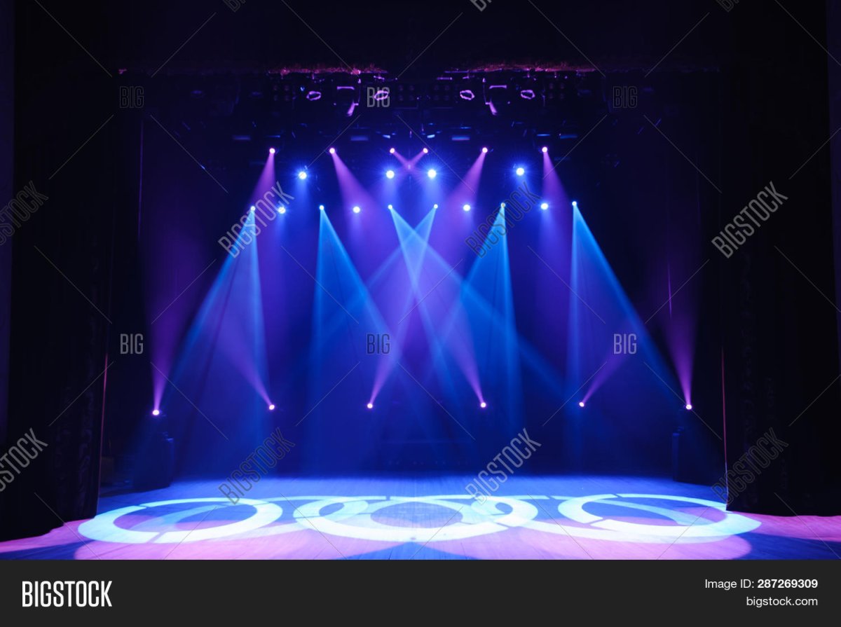 Пустая сцена неон