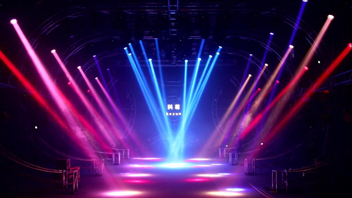 Свет на сцене