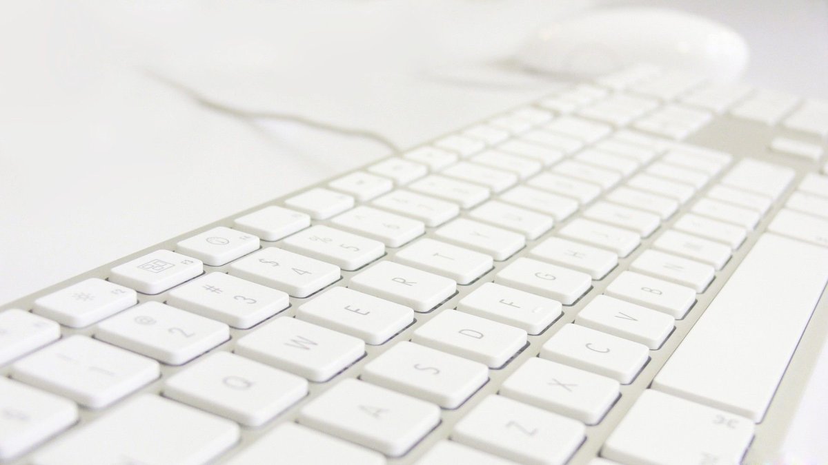 Клавиатура белая