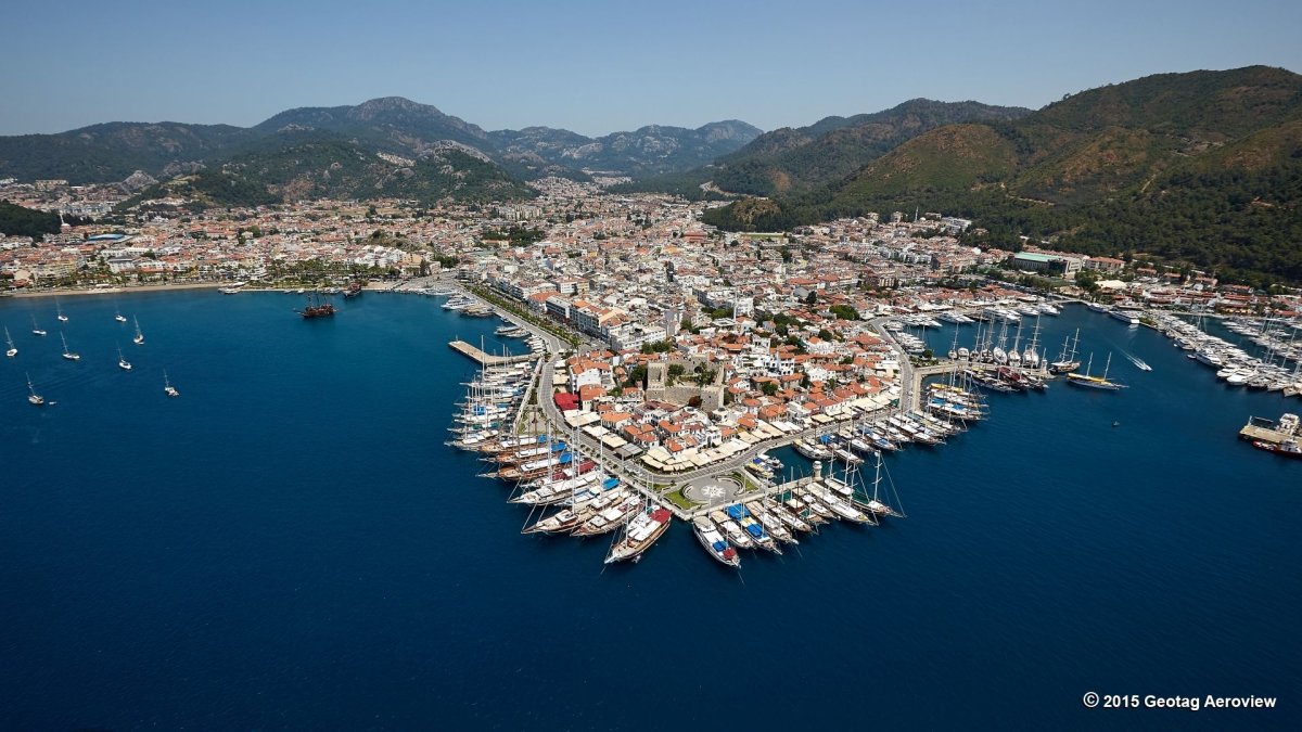 Тусовка на яхте