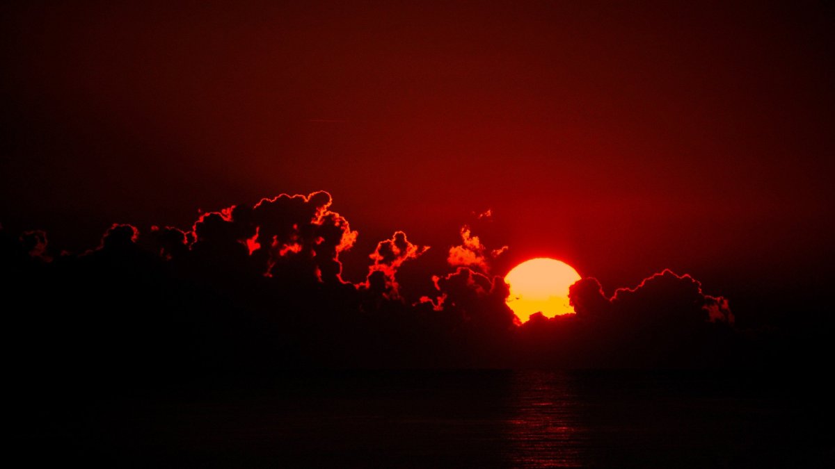 Кровавый закат