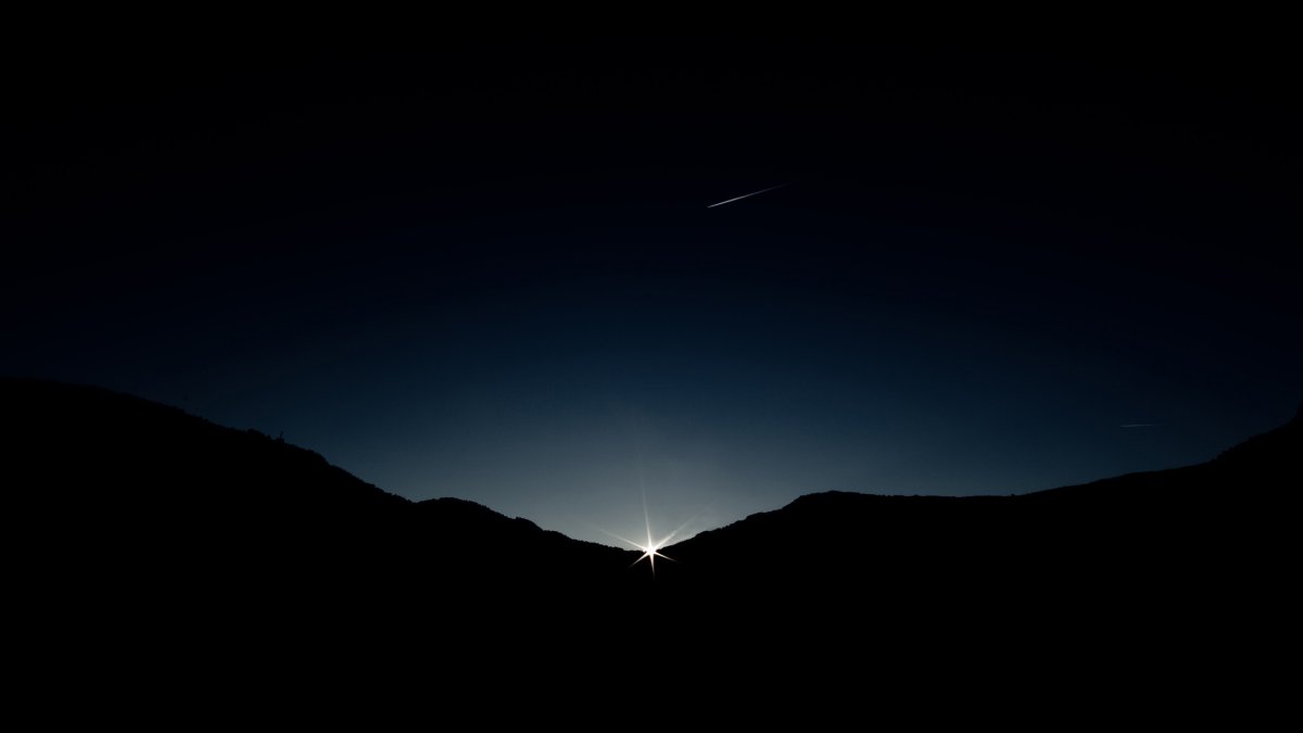 Ночь перед рассветом