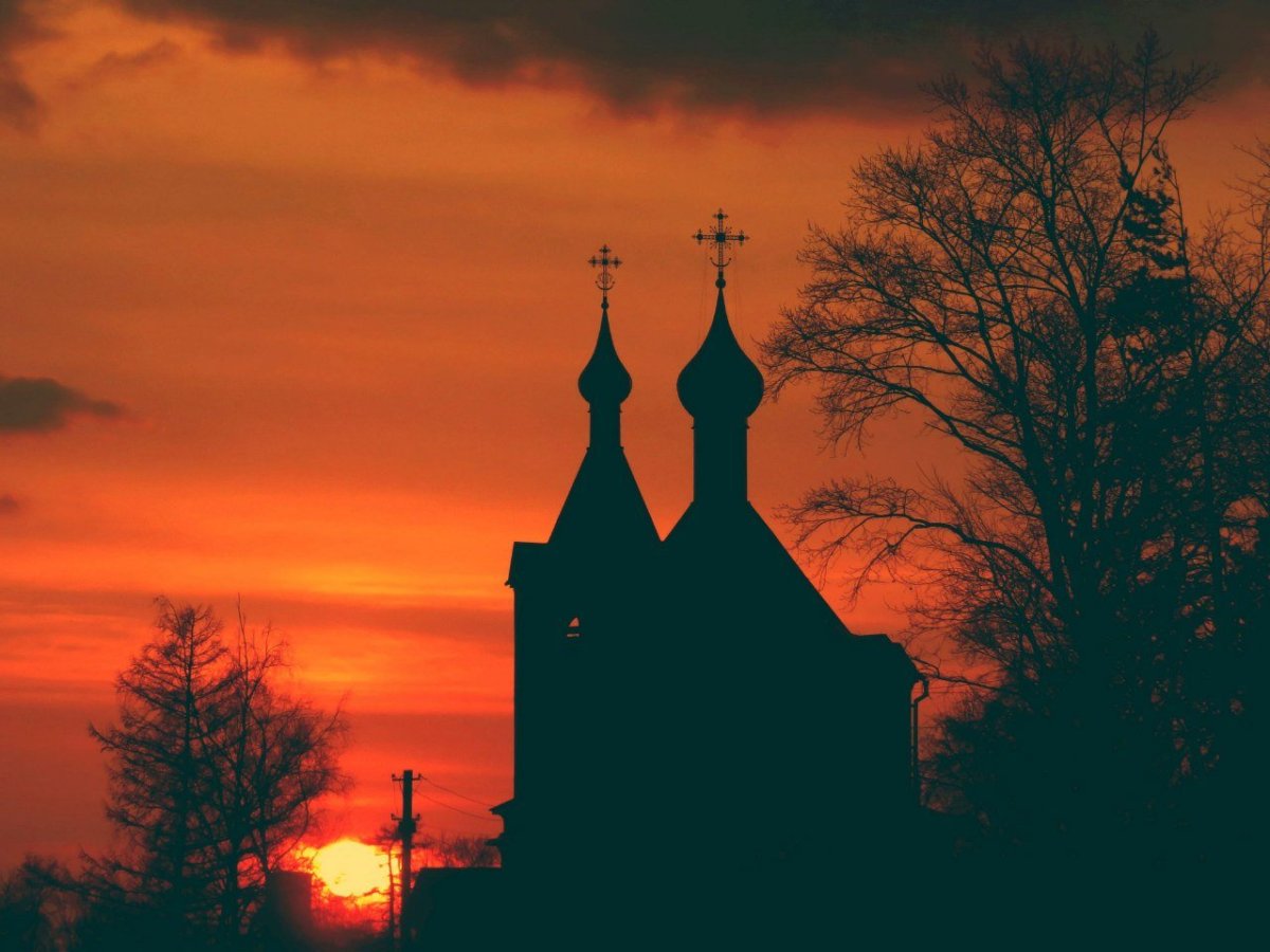 Темные православные храмы