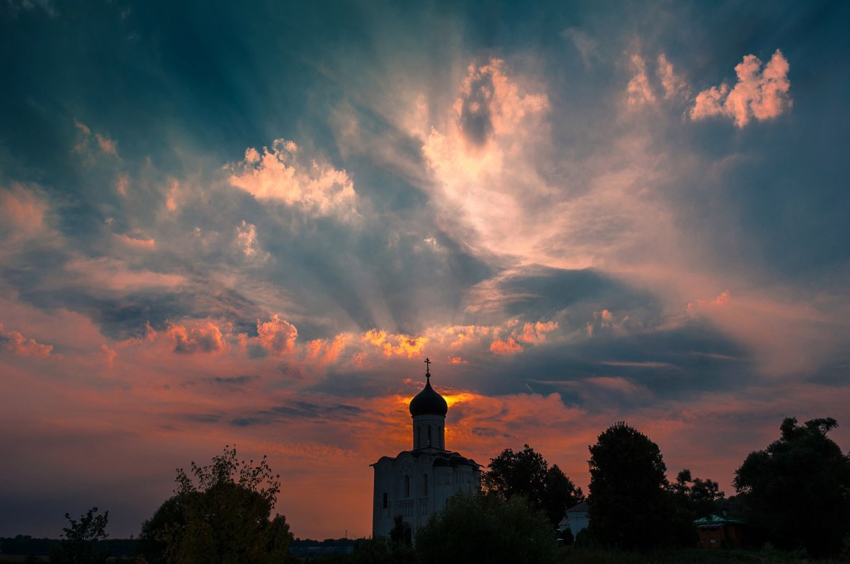 Храм лето закат Старая Русса