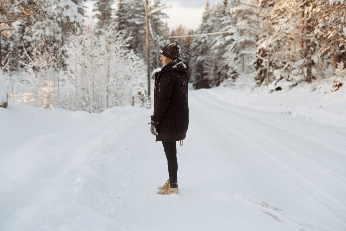 Человек в снегу