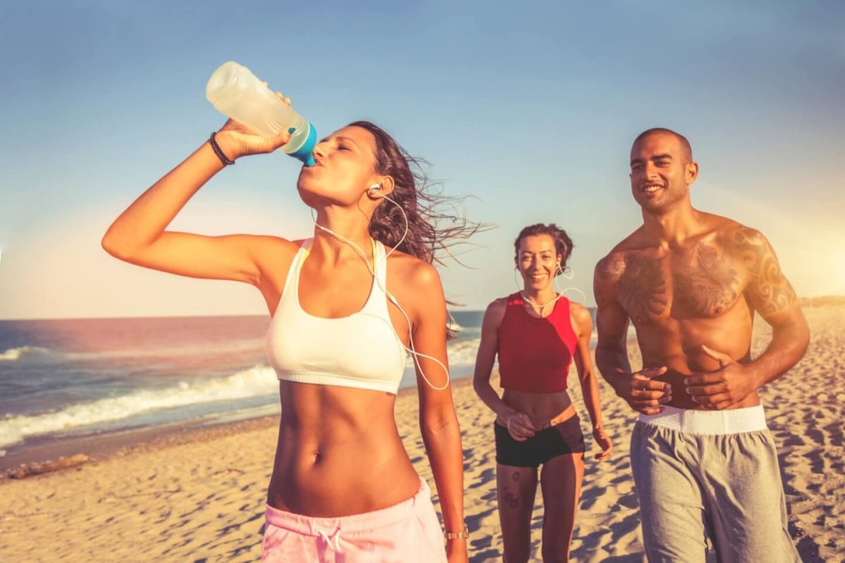 Фон для афиши играющие дети