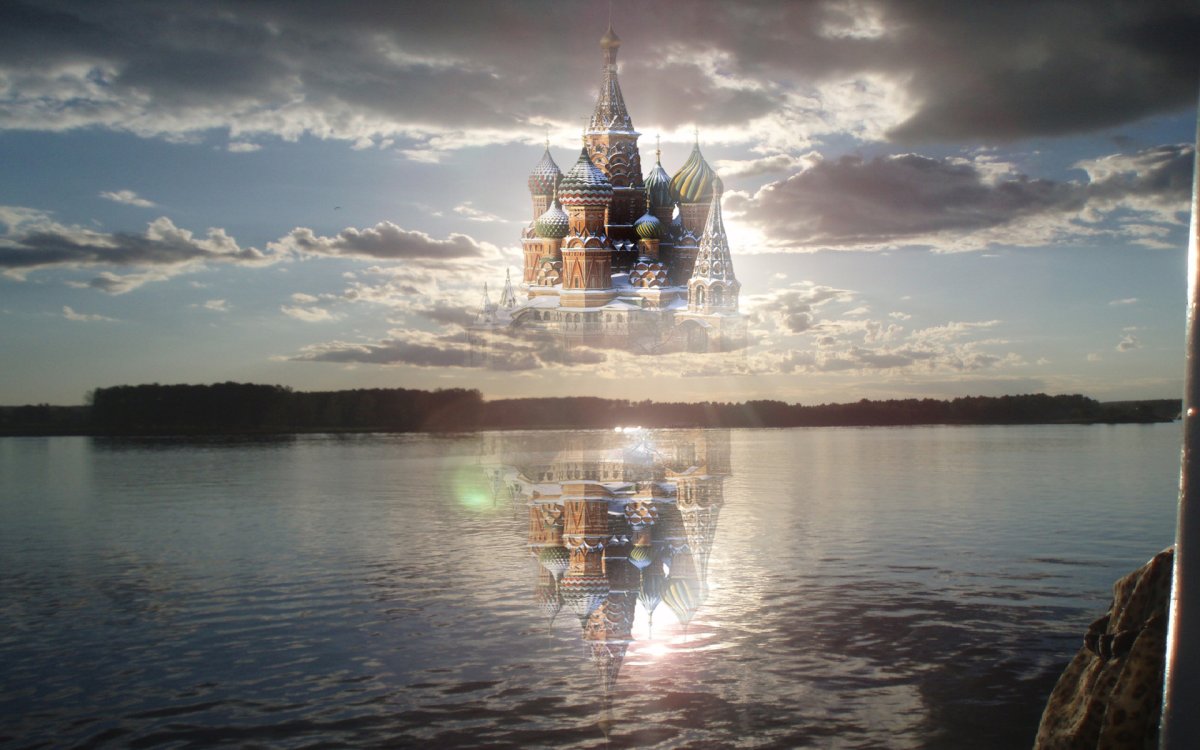 Отражение храма в воде