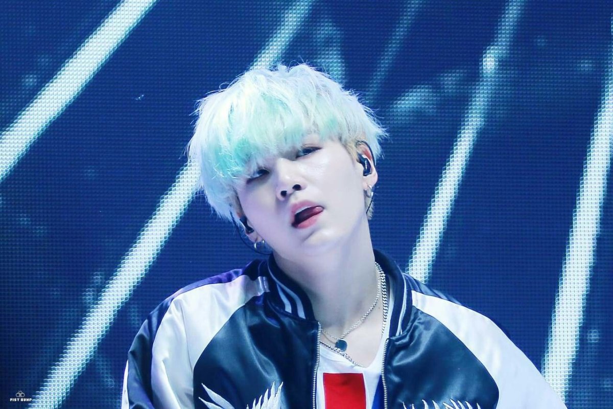 Юнги БТС Эстетика тёмная