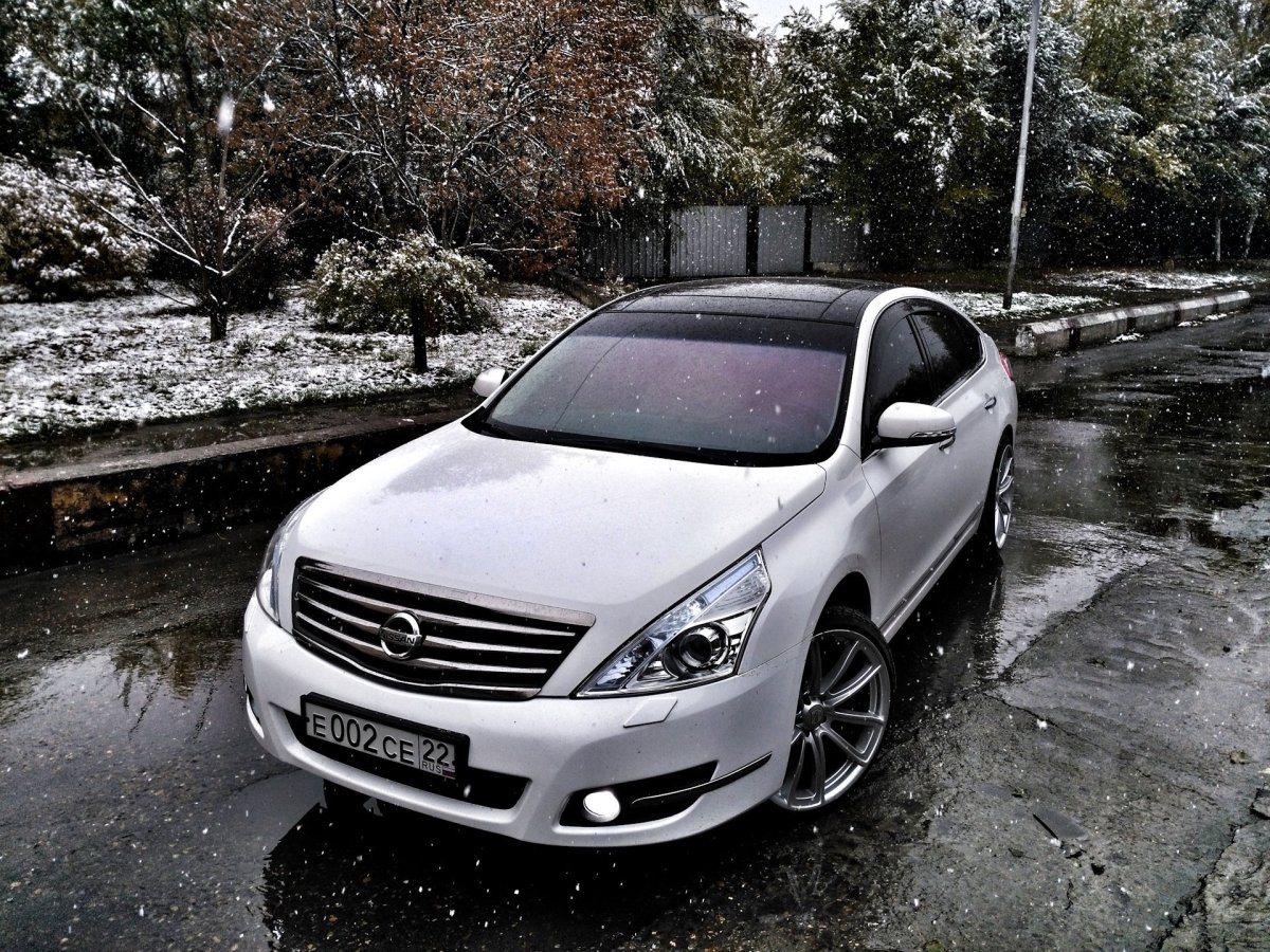 Nissan Teana 2008 на Vossen