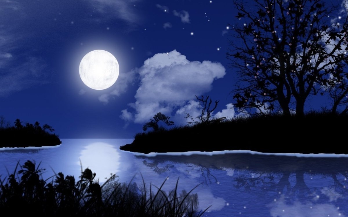 Луна светит