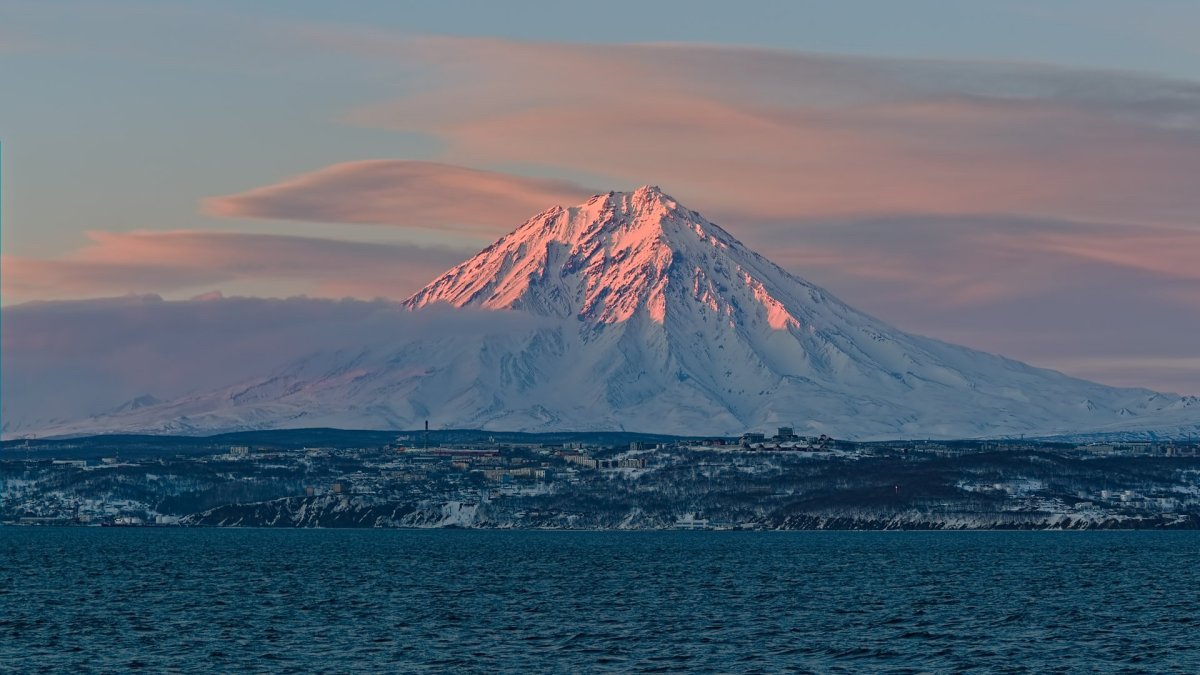 Петропавловск-Камчатский Корякский вулкан