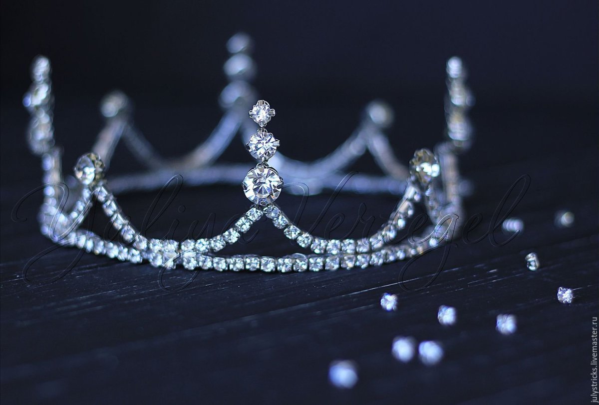 Корона из страз