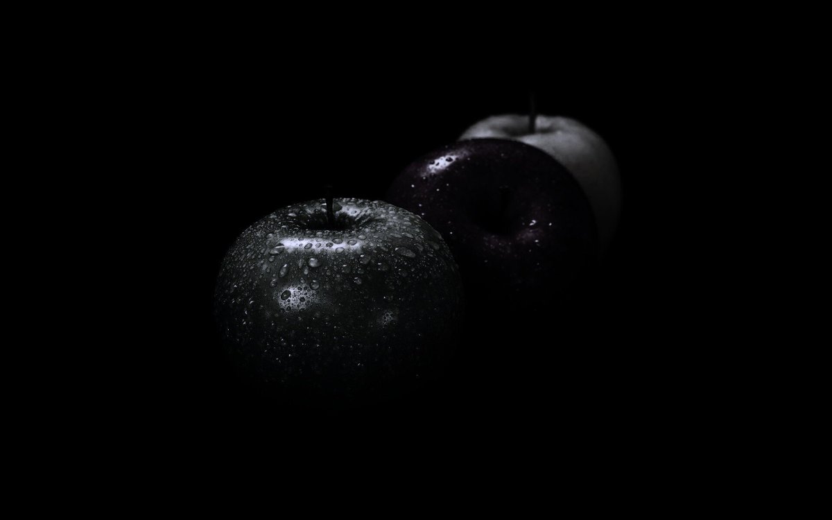 Черное на черном фоне