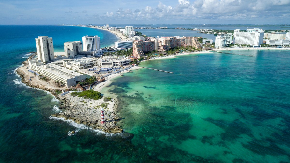 Канкун надпись