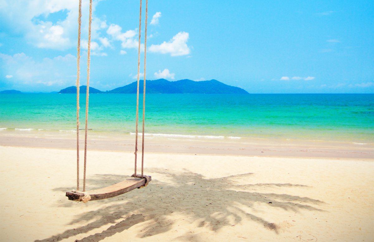 Качели над морем