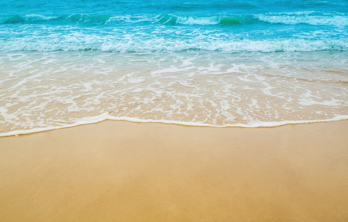 Морской пляж