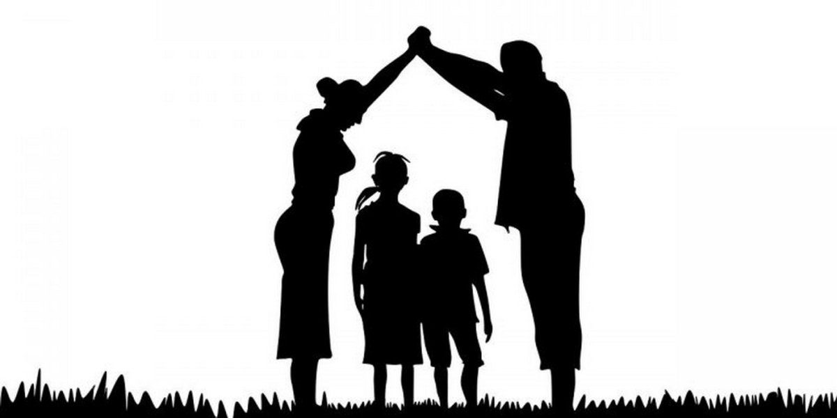 Силуэт счастливой семьи