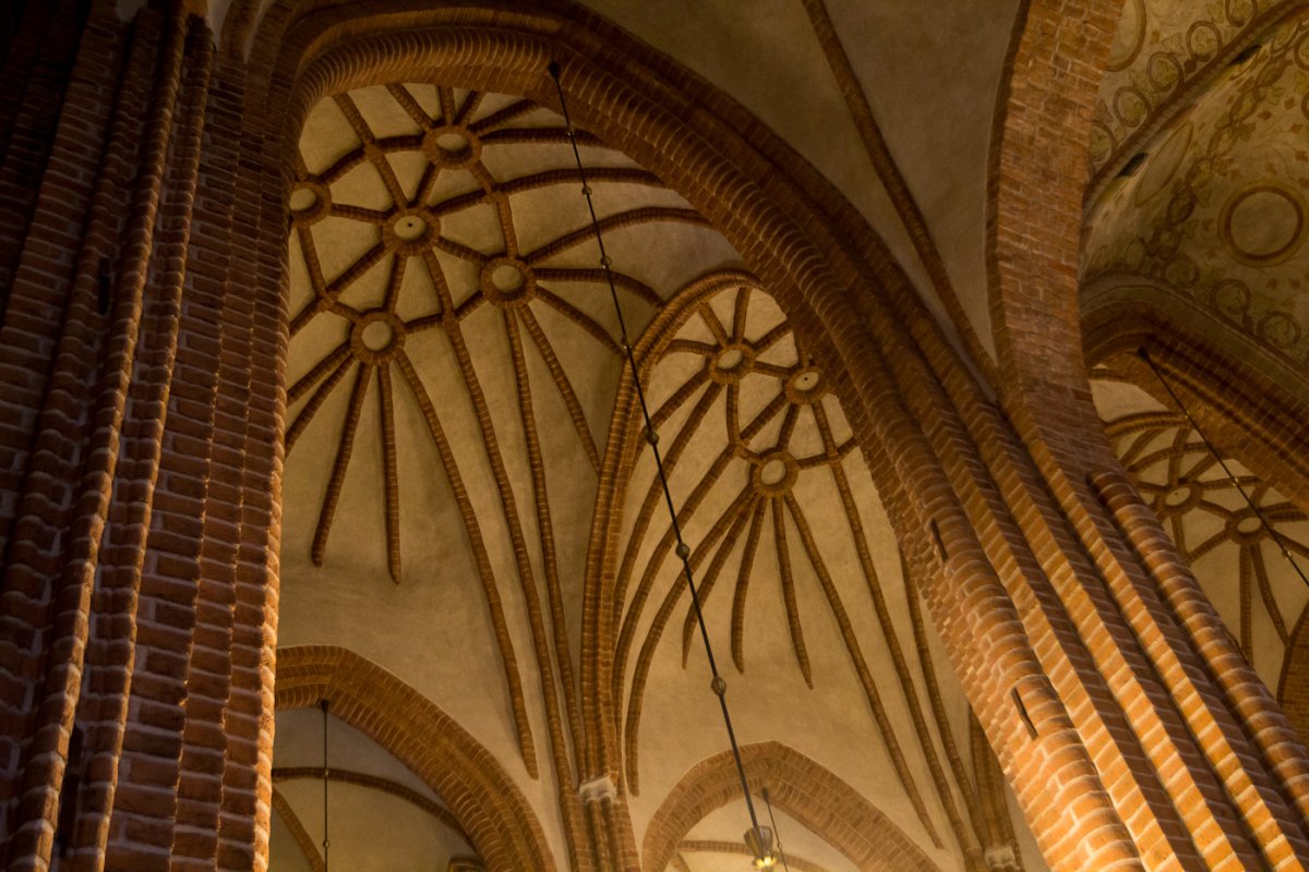 Стрельчатая арка Реймсского собора