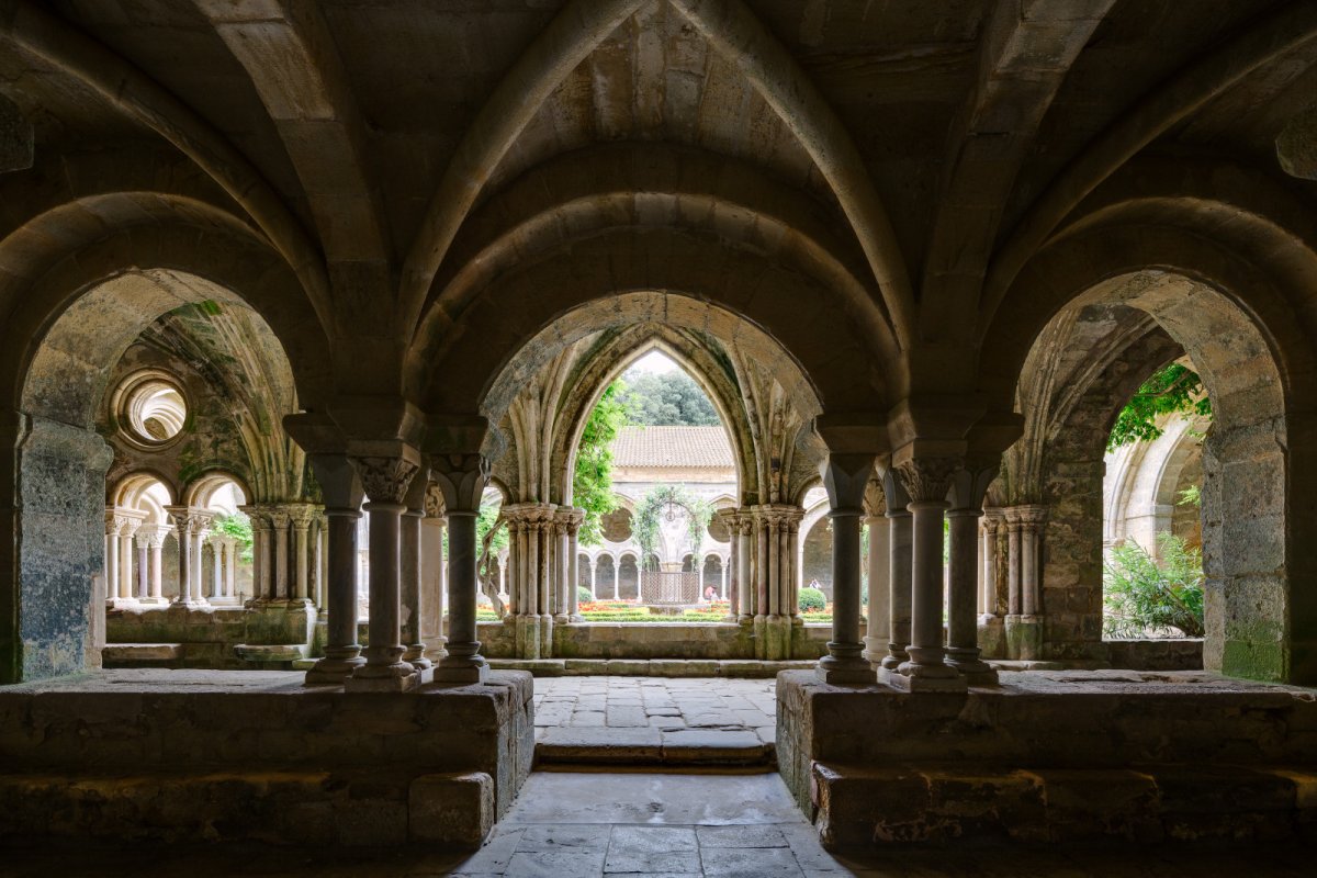 Готика аббатство